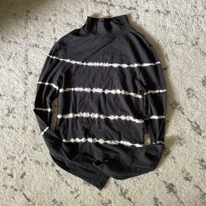 Size XS crop long sleeve turtleneck